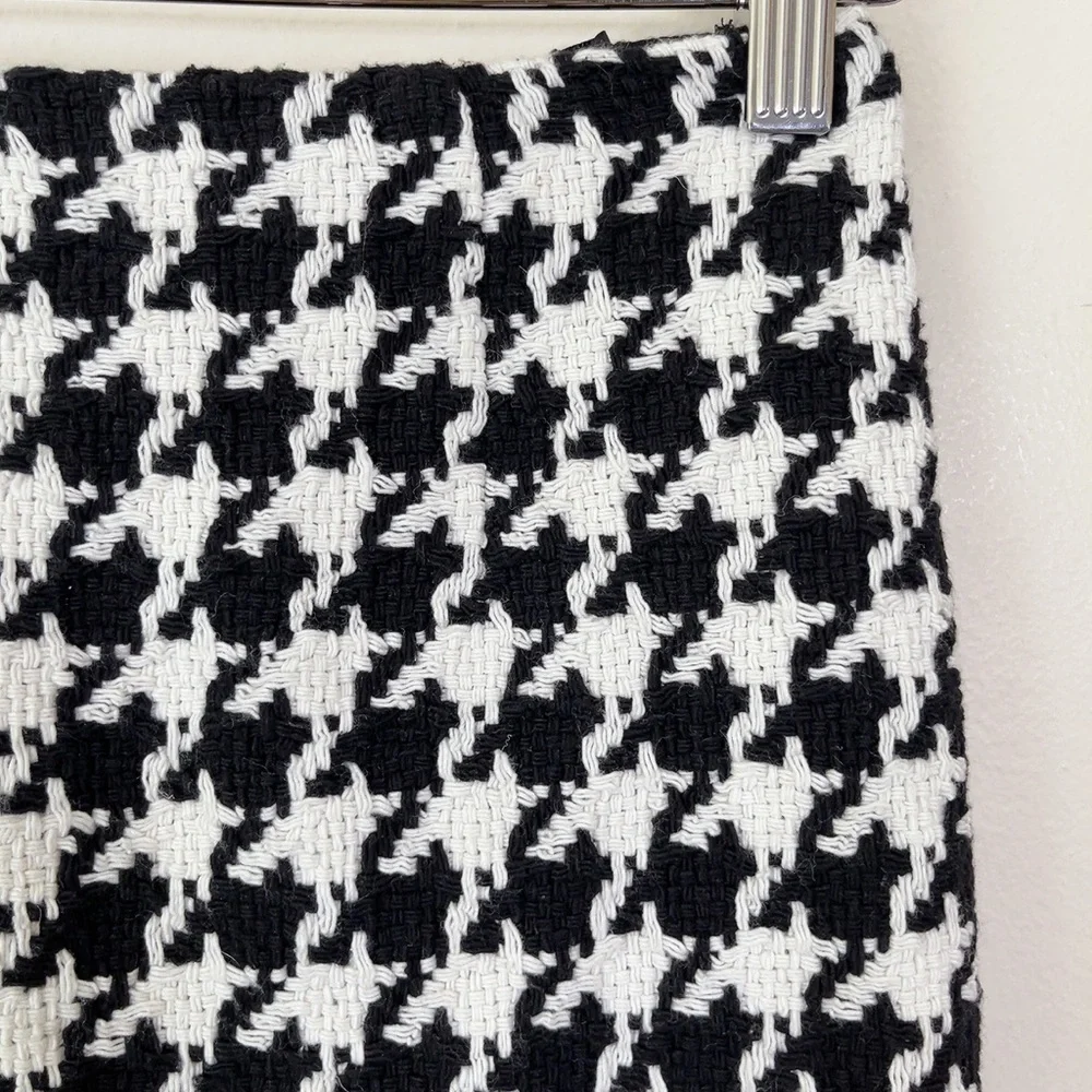 L'AGENCE Livia Houndstooth Mini Skirt - Picture 7 of 13